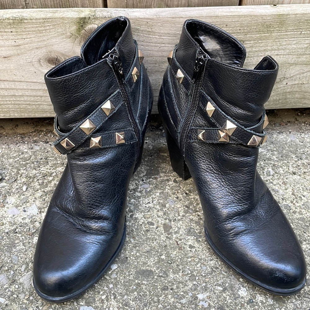 Guess harness boots